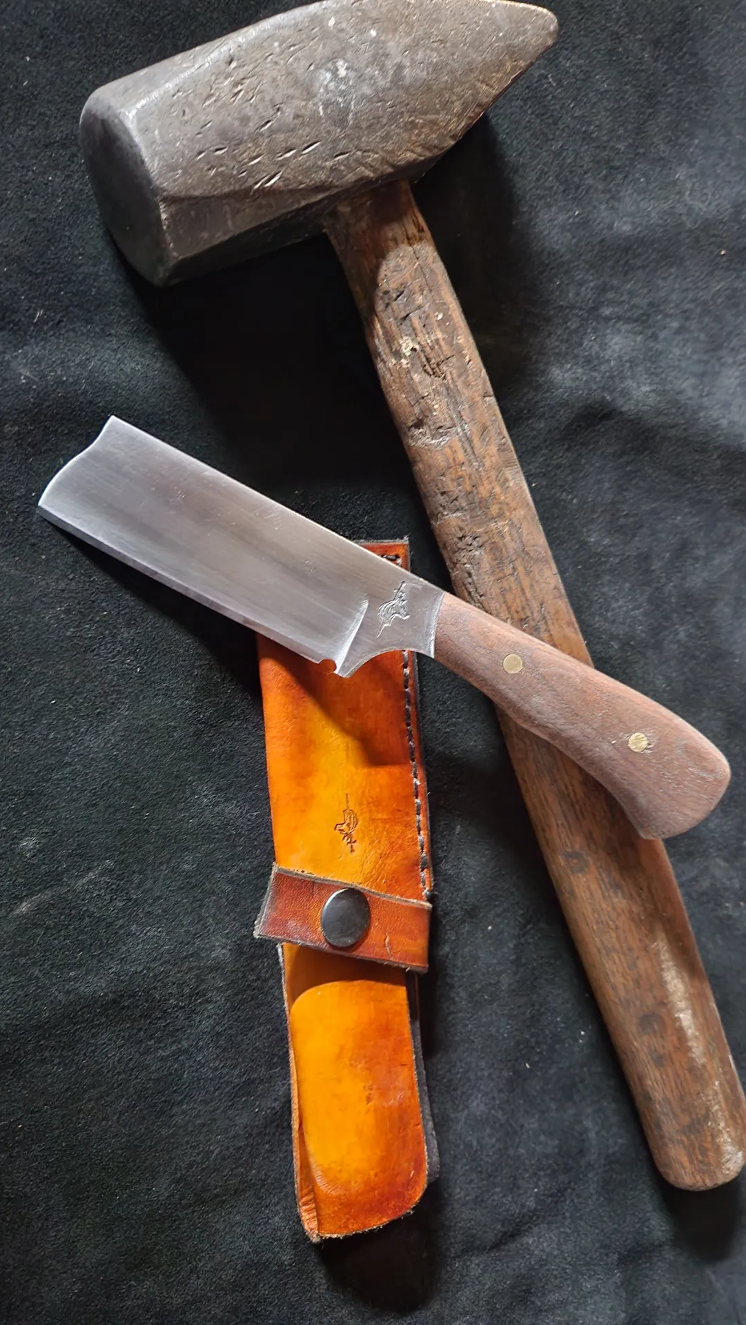 Knife by Sword Wolf Forge